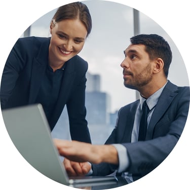 An employee uses Microsoft Priva Subject Rights Requests to evaluate where personal data is stored, how it flows across the organization, and how trends evolve over time, enabling better data governance, privacy risk mitigation, and regulatory compliance.
