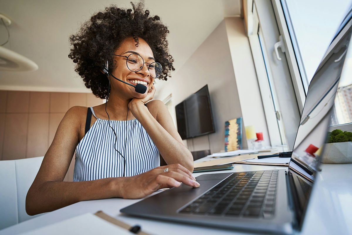 A consultant from Synergy Technical collaborates with a client to address their concerns and provide a tailored, secure plan for migrating from on-premises to the cloud.